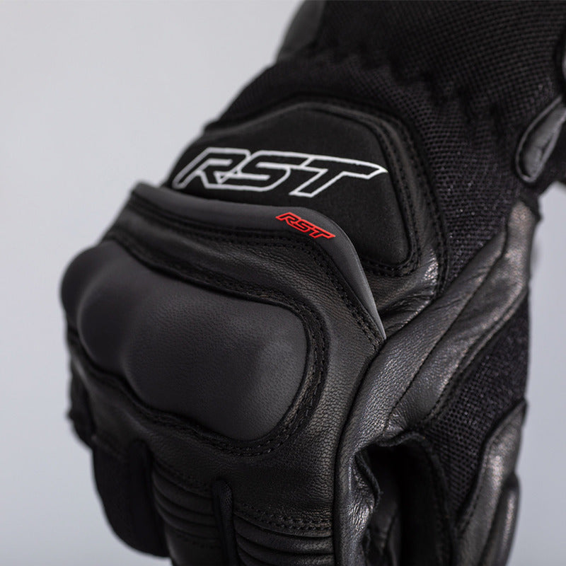        The Urban Air 3 Mesh glove is CE Certified to Level 1 KP. Made from mesh with a polyester lining, this glove offers supreme ventilation. Protection comes in the form of TPU on the knuckle, TPR on the fingers and memory foam thumb and full grain double layer leather palm. This is further supported by the smart touch leather on the index finger, pre-curved fingers and a hook and loop strap closure - perfect for summer riding. CE Rating : 1 KP Armour   Knuckle Protection: TPUThumb Protection