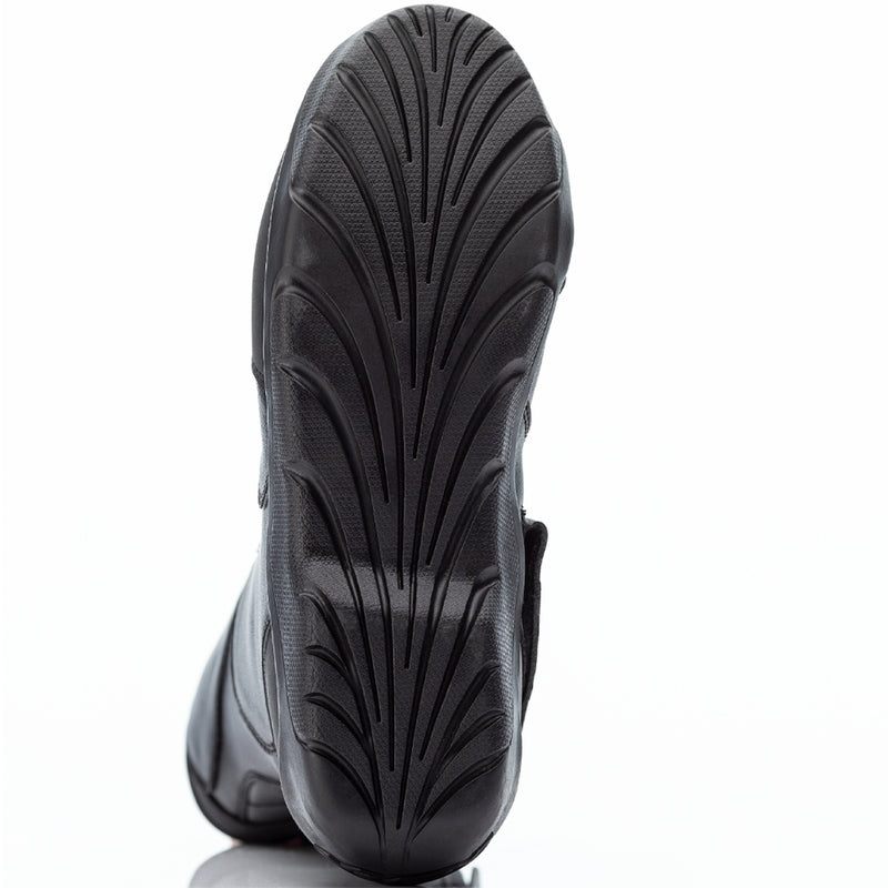 
This may be our entry level touring boot, but is still packed with features to keep your feet protected.   
Made from a microfibre construction, the boot features a SinAqua waterproof membrane for dryness and breathability. Added to this are the integrated shin, ankle and heel protection. The boot also features an integrated reinforced toe box and is CE certified as standard!" 
CE Certified: Yes 
Armour :  Heel Protection: Reinforced Cockpit Shin Protection: Integrated Ankle Protection: Int