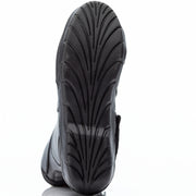 
This may be our entry level touring boot, but is still packed with features to keep your feet protected.   
Made from a microfibre construction, the boot features a SinAqua waterproof membrane for dryness and breathability. Added to this are the integrated shin, ankle and heel protection. The boot also features an integrated reinforced toe box and is CE certified as standard!