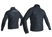        The RST TWB fabric offers more than just wind protection; the ergonomic design is enhanced by a four-way stretch material with stretch and compression properties. This helps keep the muscles warm, reducing muscle strain and rider fatigue. Made from TWB fabric4 -way stretch, breathable materialRetains heat   