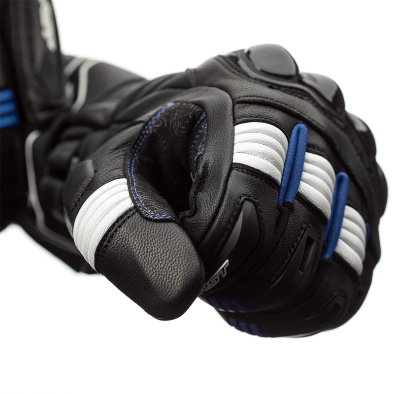 
The Pilot glove is an ideal glove for use with the RST Pilot jacket. CE marked Level 1 KP, plus TPU knuckle protection. Also made of soft touch leather with Amara in key impact areas and double layer palm reinforcement for added durability.


Protection:

	CE marking: Level 1 KP
	Knuckle protection: TPU
	Finger protection: Thermoplastic rubber




Manufacture


	Outer base material: Leather
	Secondary material: Amara
	Reinforcement: Double layer palm
	Fingers with stitching on the outside: Y
