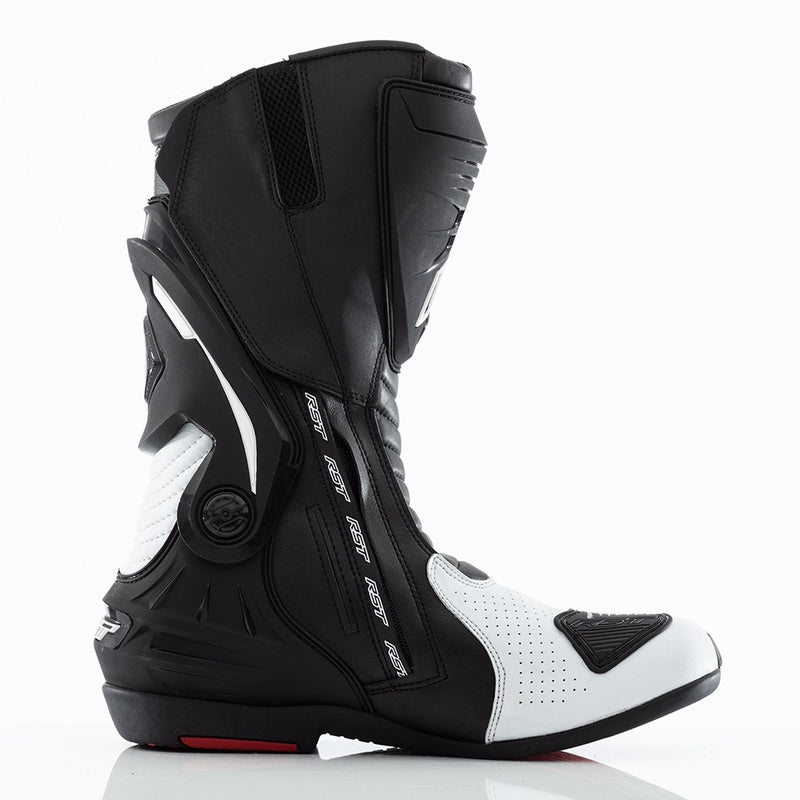 
Designed for comfort and safety, the TracTech Evo III boot has been developed with countless hours on the road and track. The boot is CE Certified to Level 2/2/2/1 which is one of the highest levels of protection and comes with a moulded TPU heel cockpit and TPU shin armour as standard, offering further impact protection. 
Armour  CE Certification Rating: Level 2/2/1 Heel Protection: Moulded TPU Heel Cockpit Shin Protection: Moulded TPU Shin Armour Ankle Protection: TPU  
Construction  Main 