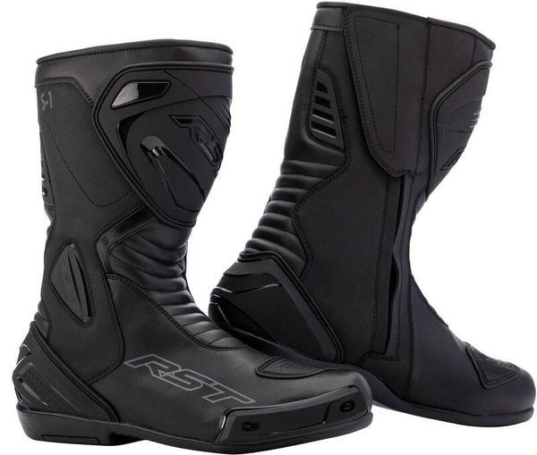 
The S1 is a fantastic entry level sports boot, with removable plastic toe slider, 360 degree heel cockpit, shin, and ankle protectors. The S1 is a truly fantastic value sports boot. Suitable for any form of riding you encounter. CE Rating: CE CertifiedArmourHeel Protection: TPUAnkle Protection: TPUShin Protection: TPUConstructionMain Outer Material: MicrofibreWP Version with SinAqua LiningVentilation: Twin Rear Exhaust + Non WP Perforated OuterClosure: Zip + Hook & LoopShift Pad: YesToe Slider