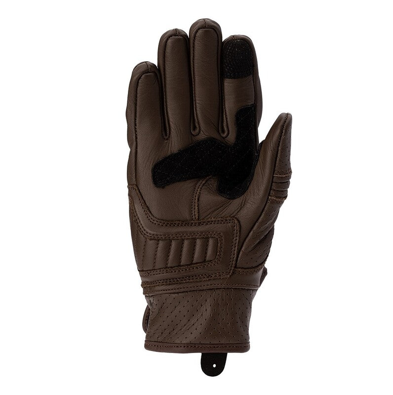 
Styled to match the new Roadster jacket, the glove is available in matching leather and colour. Equipped with a motion panel on the back of the hand and integrated knuckle give a great amount of comfort alongside a classic style. 
GLOVE SPEC 
ARMOUR  CE Certification Rating: Level 1 KP Bio elastane integrated knuckle  
CONSTRUCTION  Outer 1: Full grain leather Outer 2: Amara Polyester lining with foam  
FEATURES & BENEFITS  Double layer leather at palm Pre-curved fingers Press stud wrist c