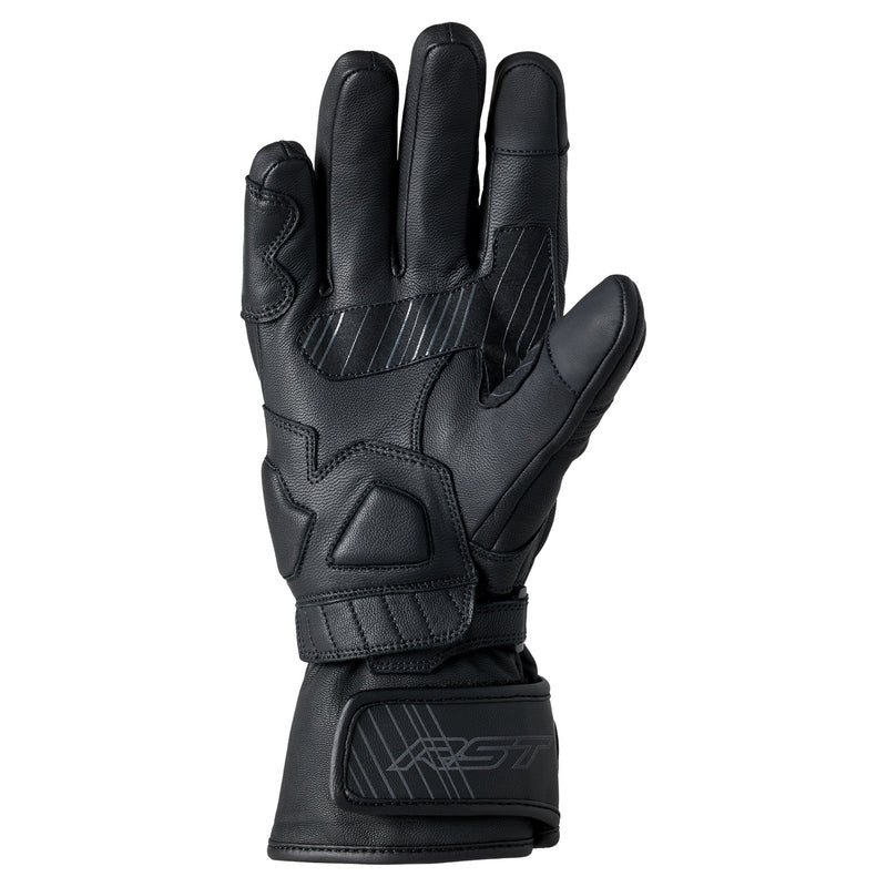 
The Fulcrum is RST’s brand-new sports glove designed with a nod to street riding. This waterproof version features carbon fibre knuckle protectors, out stitched pre-curved fingers and power grip for additional grip on the handlebars. 

ARMOUR

Carbon knuckle
Padded finger protection
Padded palm


MATERIAL

OUTER 1: Goat leather
OUTER 2: Amara


LINING

Polyester Lining BRUSHED with 4MM foam
59 Inch
190gsm
100% Polyester
Knitted Fabric
SinAqua waterproof membrane


FEATURES

Cuff adjuster
W