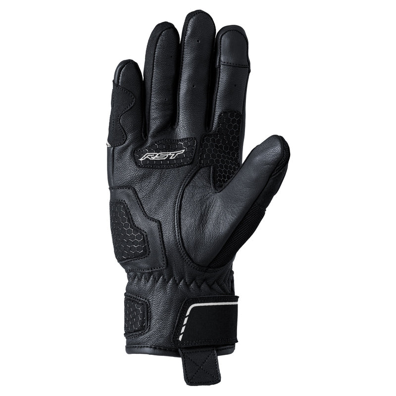 
Styled to match the new Roadster jacket, the glove is available in matching leather and colour. Equipped with a motion panel on the back of the hand and integrated knuckleprotection giving a great amount of comfort alongside a classic style.

ARMOUR

TPR knuckle
TPU finger protection


MATERIAL

OUTER 1: G450 mesh
OUTER 2: Nylon
OUTER 3: Leather
OUTER 4: Amara


LINING

100% Polyester lining with foam


FEATURES

Motion panels
Double layer leather at palm
Perforated leather
Outstitched fin