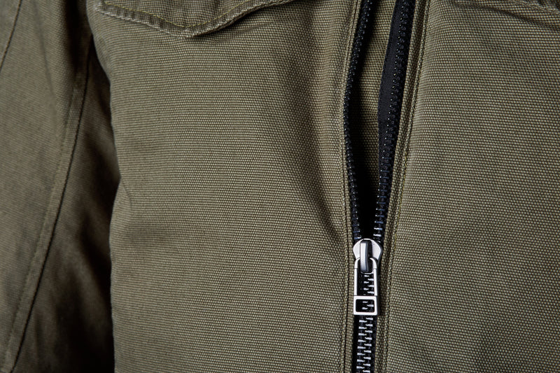 
The Crosby 2 is a classic cotton canvas jacket, paying homage to RST’s sponsorship of the Isle of Man TT. Available in vintage colourways; charcoal and green, with a removable thermal lining and fix waterproof lining on the inside. So a textile classic offering from the RST TT Collection.

ARMOUR

ELBOW: Level 1
SHOULDER: Level 1
BACK: Pocket Only


MATERIAL

OUTER 1: Cotton canvas


LINING

Fixed mesh with SinAqua membrane
Removable thermal liner light weight


FEATURES

IOM TT branding
E