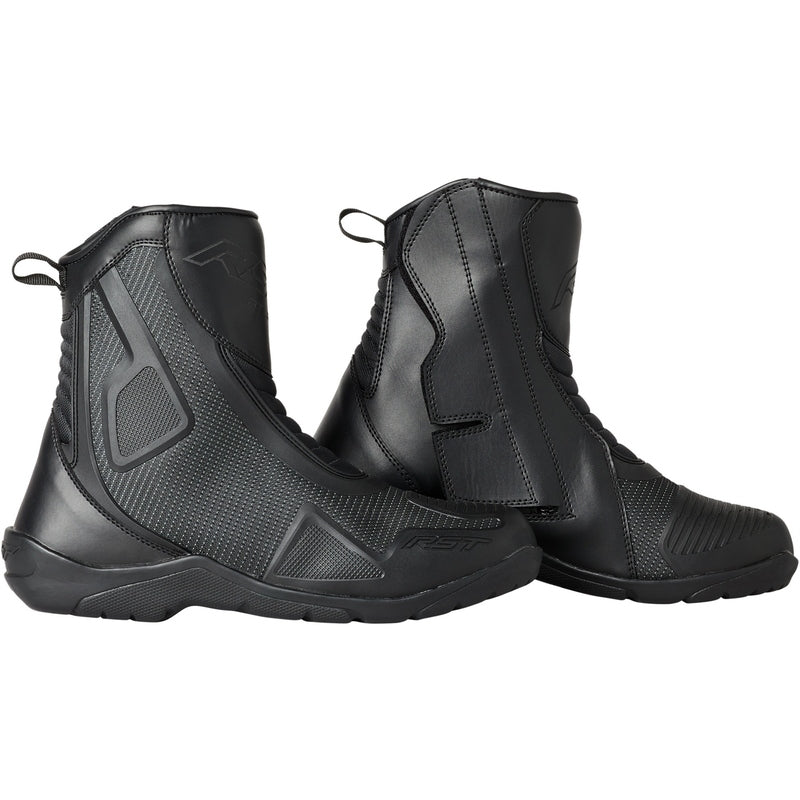 
The mid height version of the original Atlas boot. Bringing together two key elements of rider safety - protection and visibility – the Atlas Mid boot epitomises comfort and safety in all conditions. With a hard wearing nylon outer with integrated dot-matrix reflective material, the boot is highly reflective at night with a more subtle look during the day. CE Certified leather provides extra protection to the heel with integrated ankle reinforcement, while the Hipora® lining is waterproof and 