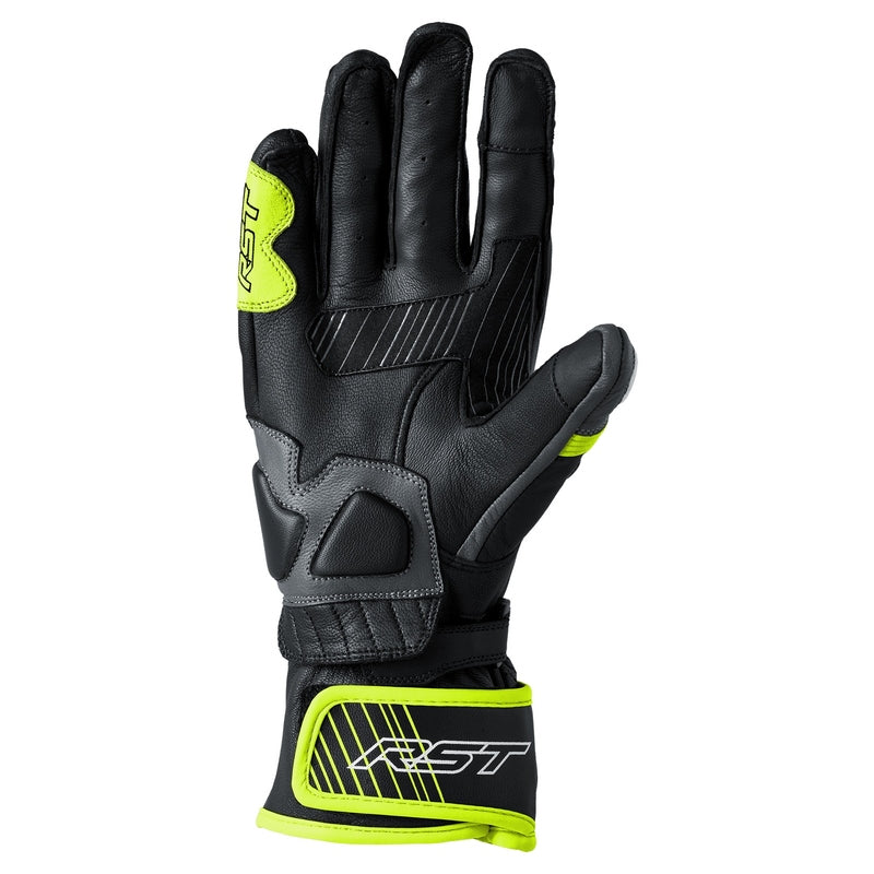 
The Fulcrum is RST’s brand-new sports glove designed with a nod to street riding. Featuring carbon fibre knuckle protectors, out stitched pre-curved fingers, digital touch leather on both the thumb and forefinger, double layer leather on the palm and power grip for additional grip on the handlebars. This is also available in waterproof version.

ARMOUR

Carbon knuckle
Padded finger protection
Padded palm


MATERIAL

OUTER 1: Goat leather
OUTER 2: Amara


LINING

Polyester Lining BRUSHED wit