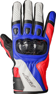 
An excellent combination with a textile jacket, the Stunt III is a mid-length, supremely comfortable glove. 
ARMOUR  CE Certification Rating: Level 1 KP Carbon knuckle Padded finger protection  
CONSTRUCTION  Outer: Full grain leather Polyester lining  
FEATURES & BENEFITS  Motion panels Double layer leather at palm Perforated leather Outstitched fingers Pre-curved fingers Hook & loop wrist closure  
FIT PROFILE  Road 