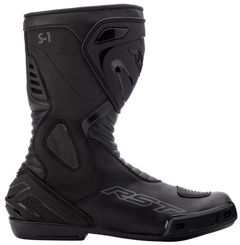 
The S-1 is a fantastic entry level sports boot, with removable plastic toe slider, 360 degree heel cockpit, shin, and ankle protectors this boot is a truly fantastic value sports boot. Suitable for any form of riding you encounter.

ARMOUR

CE Certification Rating: 2221
Heel TPU protection
Shin TPU protection
Ankle TPU protection 


FEATURES & BENEFITS

Twin rear exhaust vents
Hook and loop zip closure
Shift pad
Polycarbonate anti twist midsole
Toe slider
Dual density insole
Dual density out