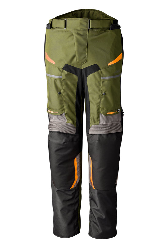 
Our Maverick Evo jean is the perfect companion for the RST Maverick Evo Jacket, versatile enough to take on anyweather condition with a removable and interchangable SinAqua waterproof membrane and quilted thermal linerand reflective print to enhance visibility in darker conditions.

ARMOUR

CE Certification Rating: AA
Elbow: Level 2
Shoulder: Level 2
Back: Level 1


CONSTRUCTION

Outer 1: MaxTex
Outer 2: Ballistic
Fixed mesh lining
Removable SinAqua lining
Removable lightweight thermal linin