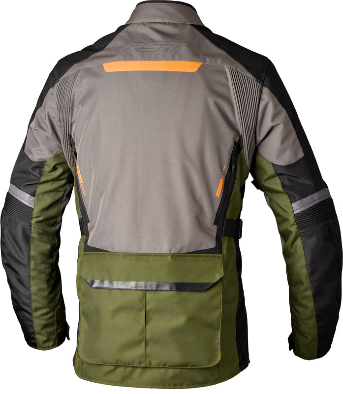 
The Maverick Evo jacket has an improved fit profile, the addition of hand warmer pockets and an adjustment upgrade. It will take on any weather condition with a SinAqua waterproof membrane, quilted thermal liner, and reflex reflective print to enhance visibility in darker conditions. Ventilation is at the core of this jacket with multipocketed intake and exhaust ventilation areas which can be opened to channel airflow in, and out of the jacket. Finished with multiple storage pockets, MAX Zippe