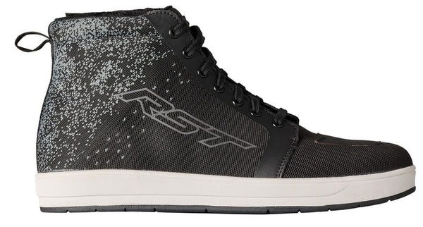
The RST Urban-K Boot is our latest generation sneaker style boot, using the latest woven technology to bring the highest level of comfort and ventilation in a lightweight urban summer boot.

A side zip opening offers a quick entry combined with a traditional lace to get the boot fitted perfectly. A shift pad and integrated ankle protection gives you and your boots the protection they need.
ARMOUR

CE Certification Rating: 2221
Heel TPU protection
Shin TPU protection
Ankle TPU protection

CONS