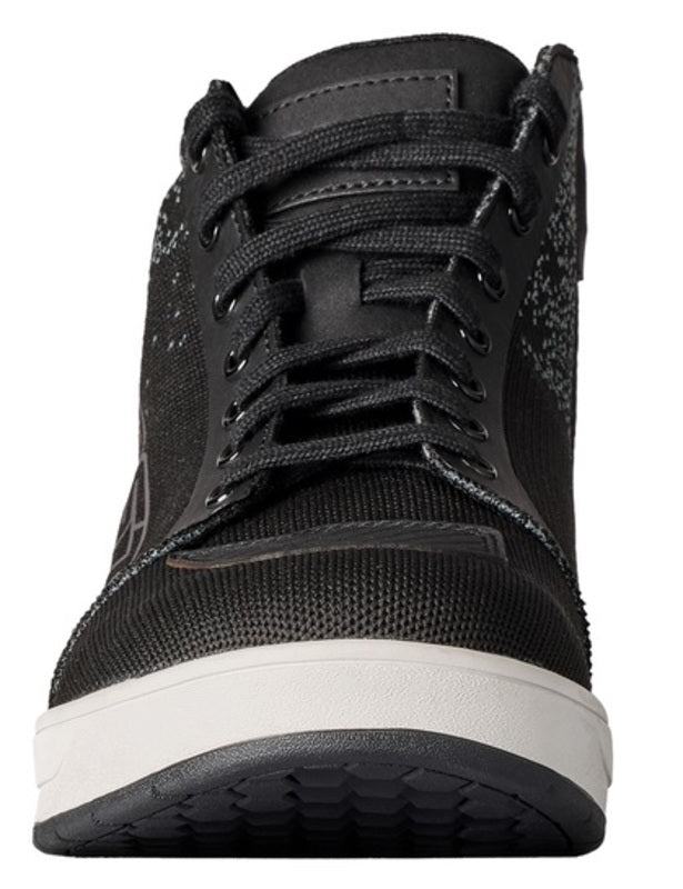 
The RST Urban-K Boot is our latest generation sneaker style boot, using the latest woven technology to bring the highest level of comfort and ventilation in a lightweight urban summer boot.

A side zip opening offers a quick entry combined with a traditional lace to get the boot fitted perfectly. A shift pad and integrated ankle protection gives you and your boots the protection they need.
ARMOUR

CE Certification Rating: 2221
Heel TPU protection
Shin TPU protection
Ankle TPU protection

CONS