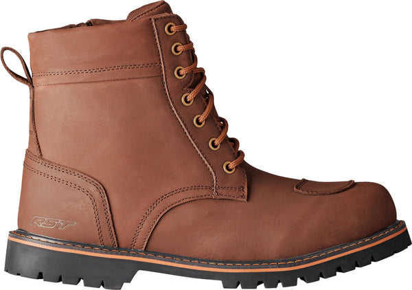 
The 3rd generation of the popular Roadster boot demonstrates the constant drive for improvements RST is famous for.

A visual update is combined with an improved nubuck leather outer, a side zip opening for easier entry, an upgraded sole and comfier insole. All these new developments to the Roadster Boot evidence a big step from the previous generation.

Available in both Classic Black and Brown colourways, combine the Roadster 3 Boot with a pair of RST riding jeans and classic leather jacke