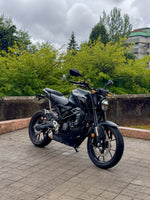 Load image into Gallery viewer, Honda CB125R (2023)