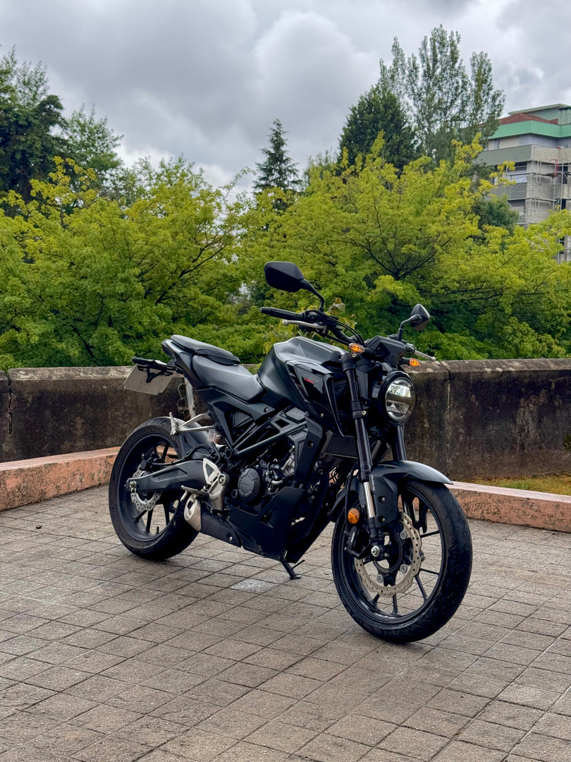 Honda CB125R (2023)