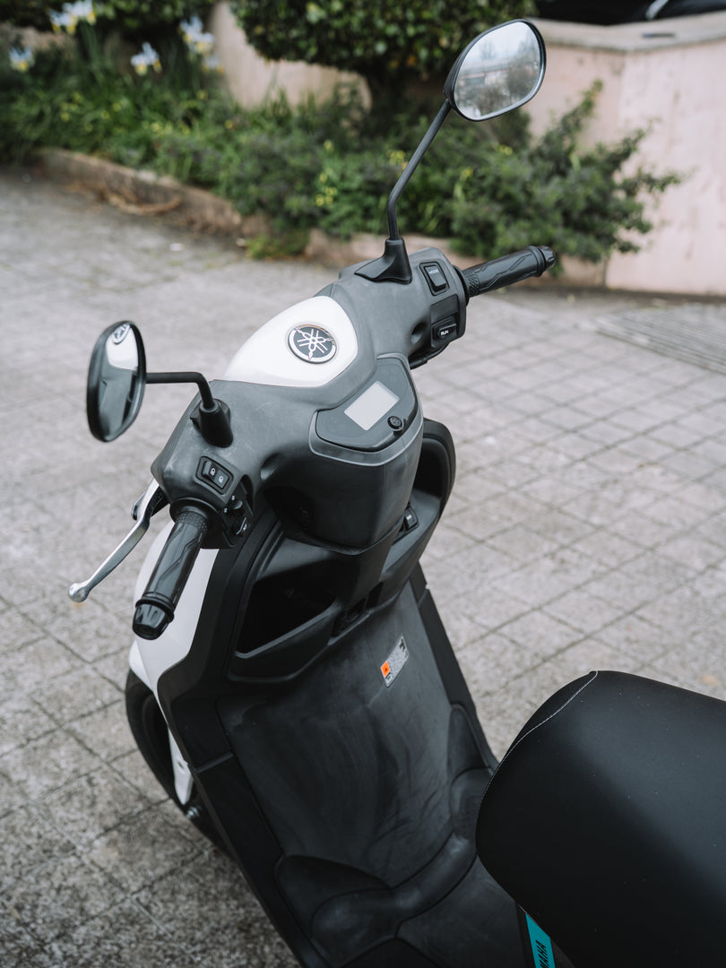 Yamaha Neo's Dual Battery