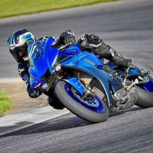 Yamaha R1