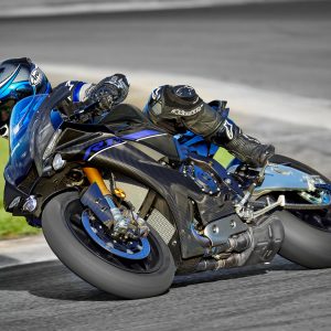 Yamaha R1M